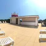 Rooftop Pool And Sea Nearby-beahost * Μπιμπιόνε