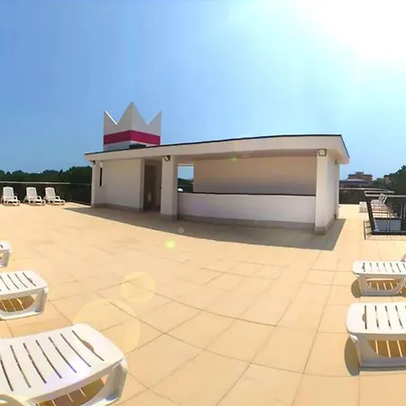 Rooftop Pool And Sea Nearby-beahost * Bibione