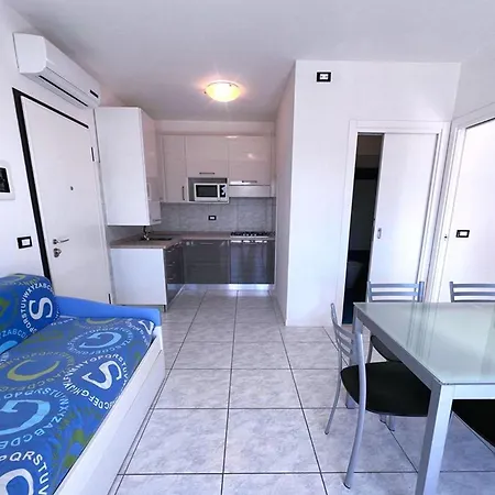 Rooftop Pool And Sea Nearby-beahost * Bibione