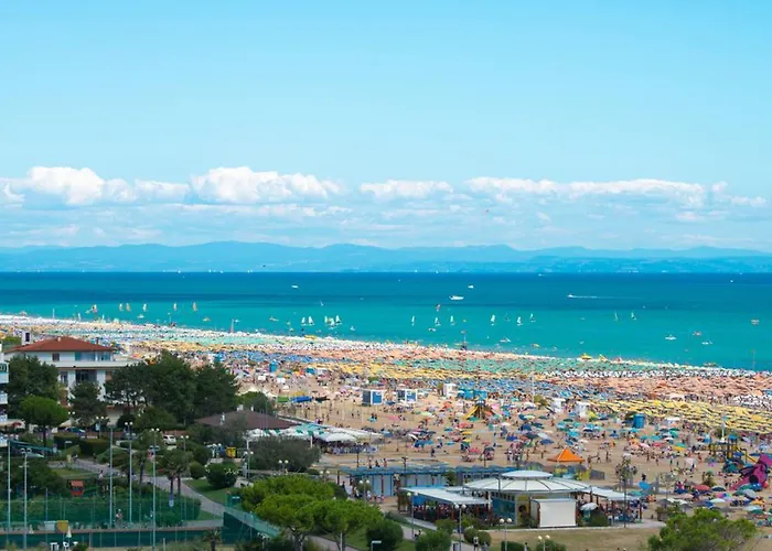 Rooftop Pool And Sea Nearby-beahost Bibione